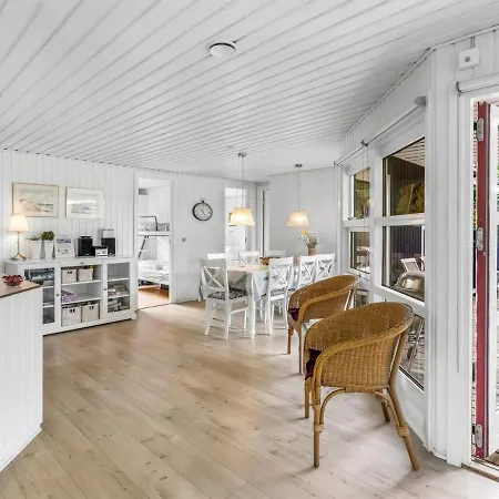 Holiday home Swaantje - 400m From The Sea In Western Jutland By Interhome